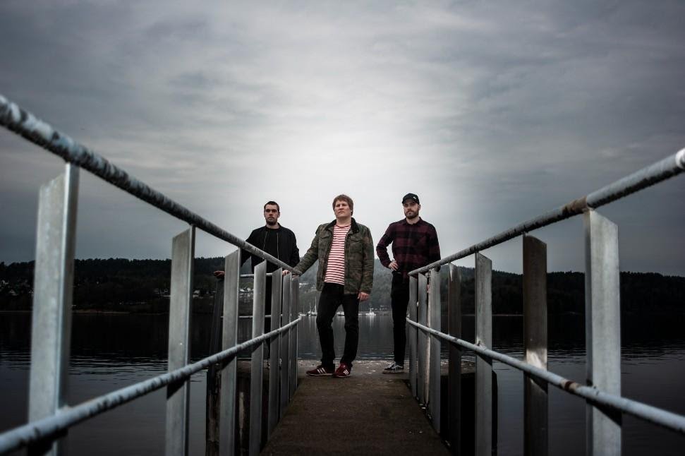 Sudden Deaf Band